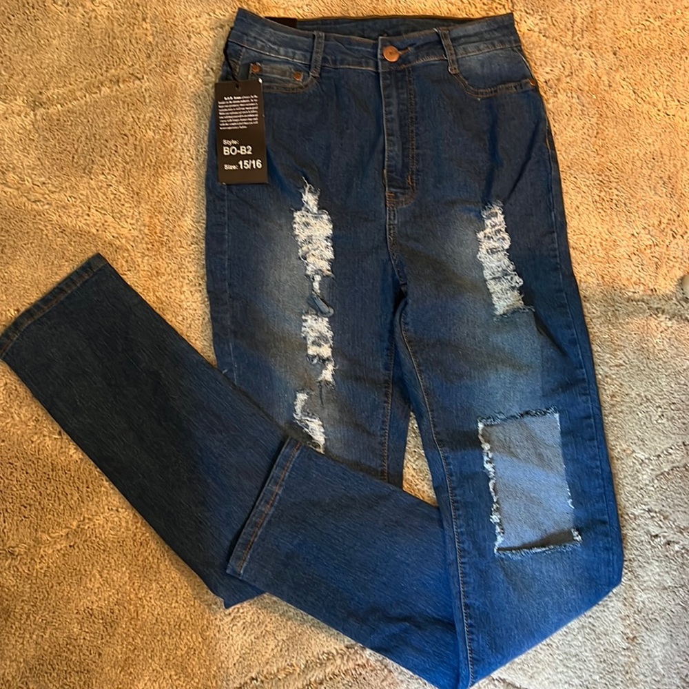 Bobs jeans size 15/16, high rise ripped jeans. Nwt
